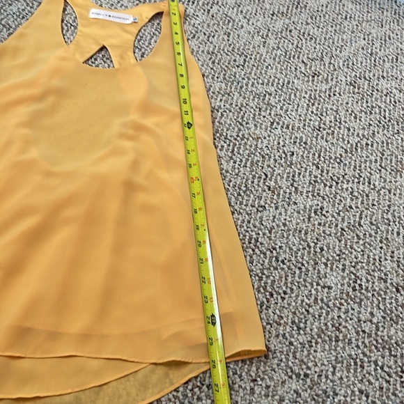 Rebecca Hampton Yellow Gold Sleeveless Women's Top. Small - Picture 8 of 10